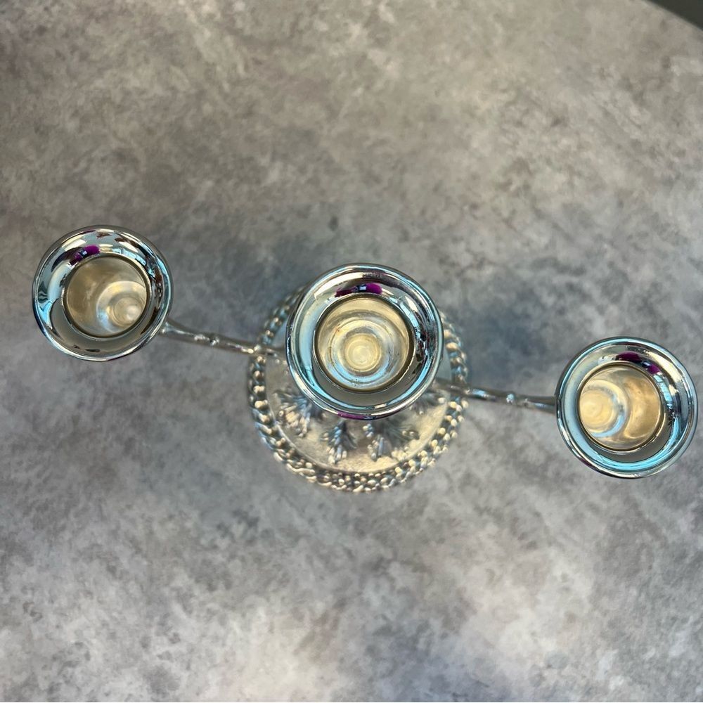 Elegant Vintage Silver-Plated Candelabra - Picture 4 of 5